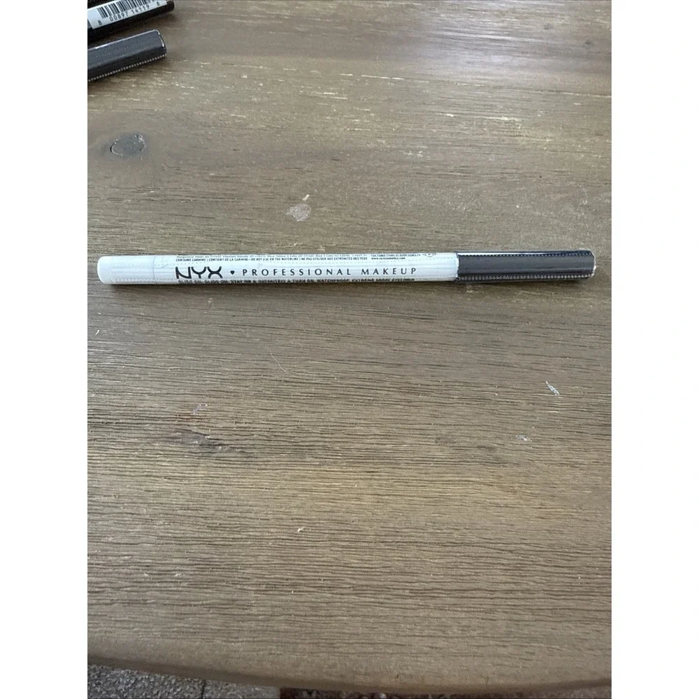 NYX PROFESSIONAL MAKEUP Slide On Pencil, Waterproof Eyeliner Pencil - Pure White